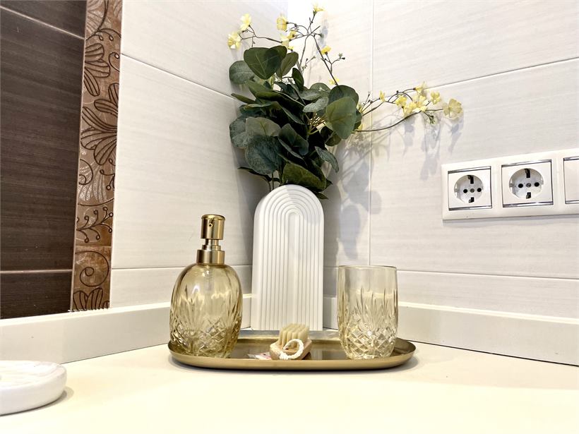 Baño impecable de un apartamento Jitrom